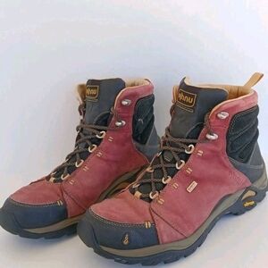 Ahnu Montara Hiking Boots Women's Size 10